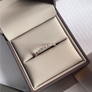 Henri Daussi R6 Wedding Band